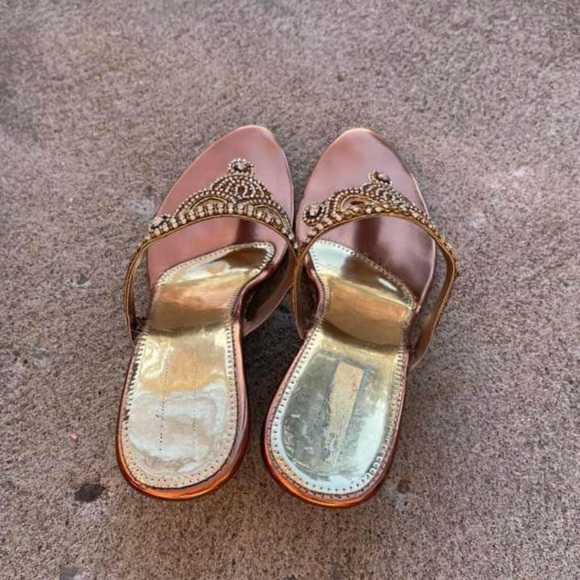 Fancy  wedge sandals wide size 7  for wide feet’s - Picture 4 of 4